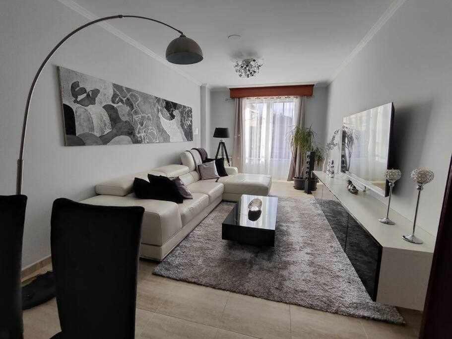 Magnifico Piso En Naron Apartment Exterior photo